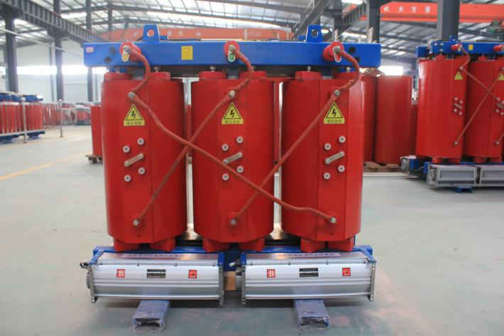 一般北京創(chuàng)聯(lián)匯通電氣全鋁的干式變壓器800kva價(jià)格是33900元，全銅的800kva干式變壓器價(jià)格是65000元。